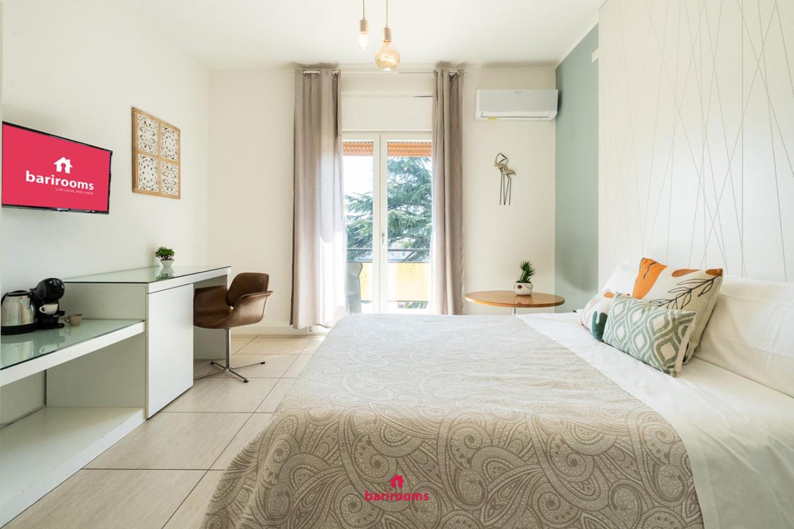 Bari Rooms Suite Station Экстерьер фото